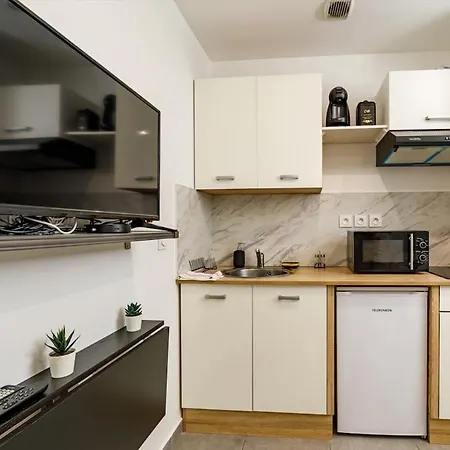 Cozy For Two - Wi-fi, Tv & Tram
